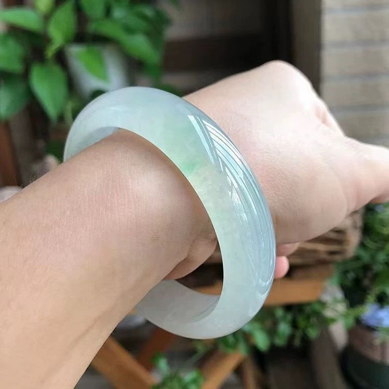 jade women, round shape, trans - Bracelets ulasan dan harga
