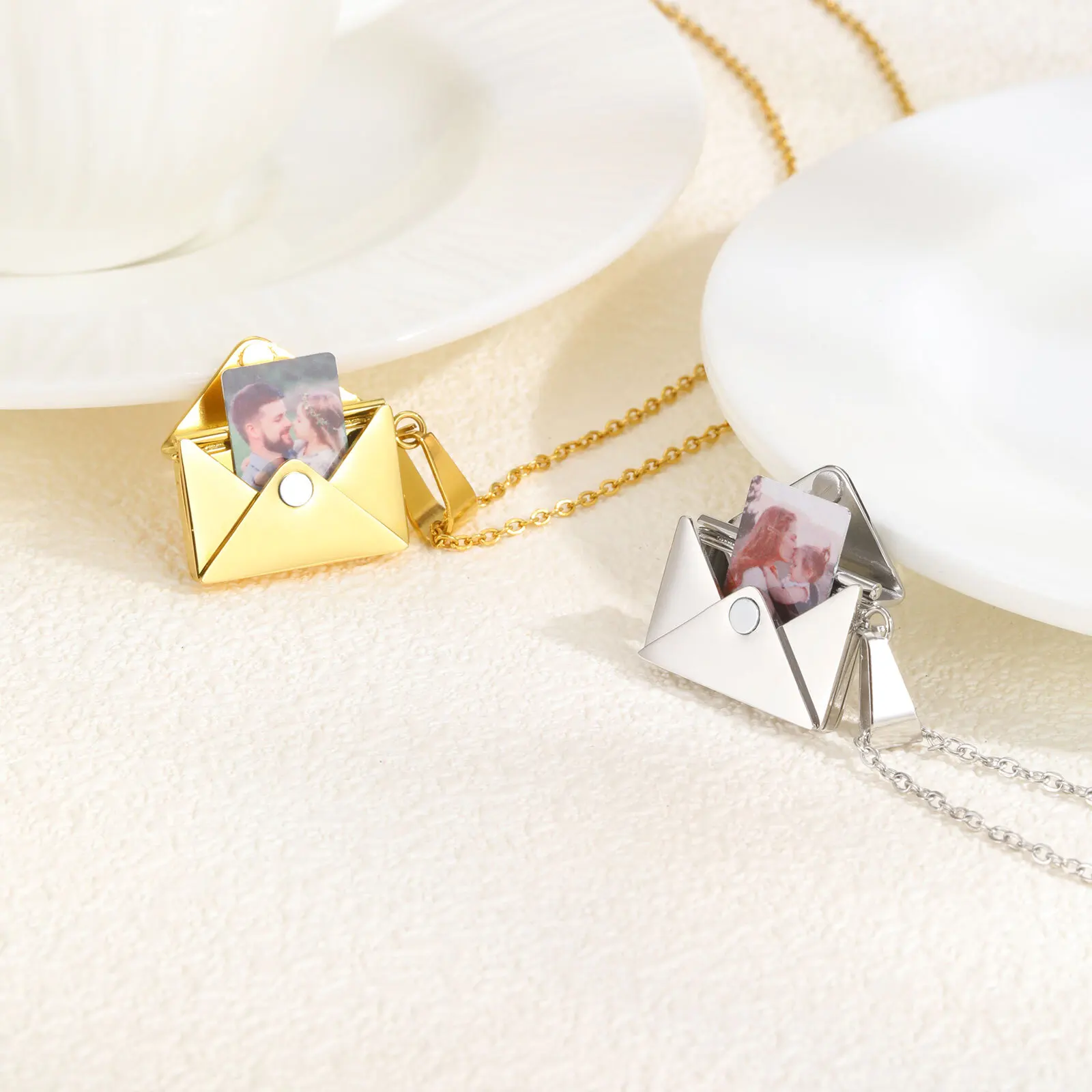 Personalized Photo Locket Neck - Custom Name Necklace Stainless Steel ulasan dan harga