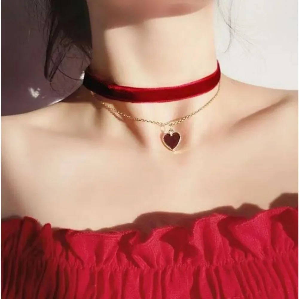 Multi Layer Black Peach Heart  - Layered Pendant Necklace Aesthetic ulasan dan harga