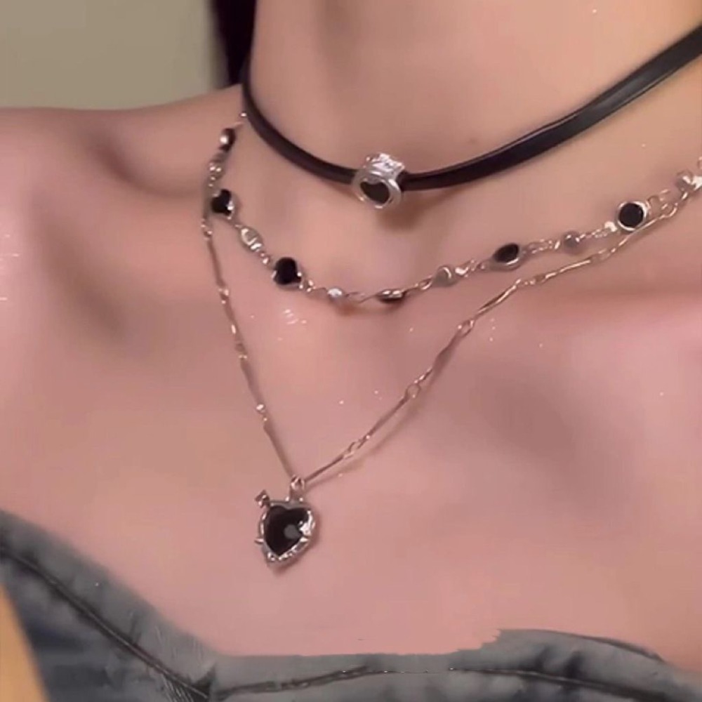 Y2K Gothic Love Heart Pendant  - Layered Pendant Necklace Aesthetic ulasan dan harga